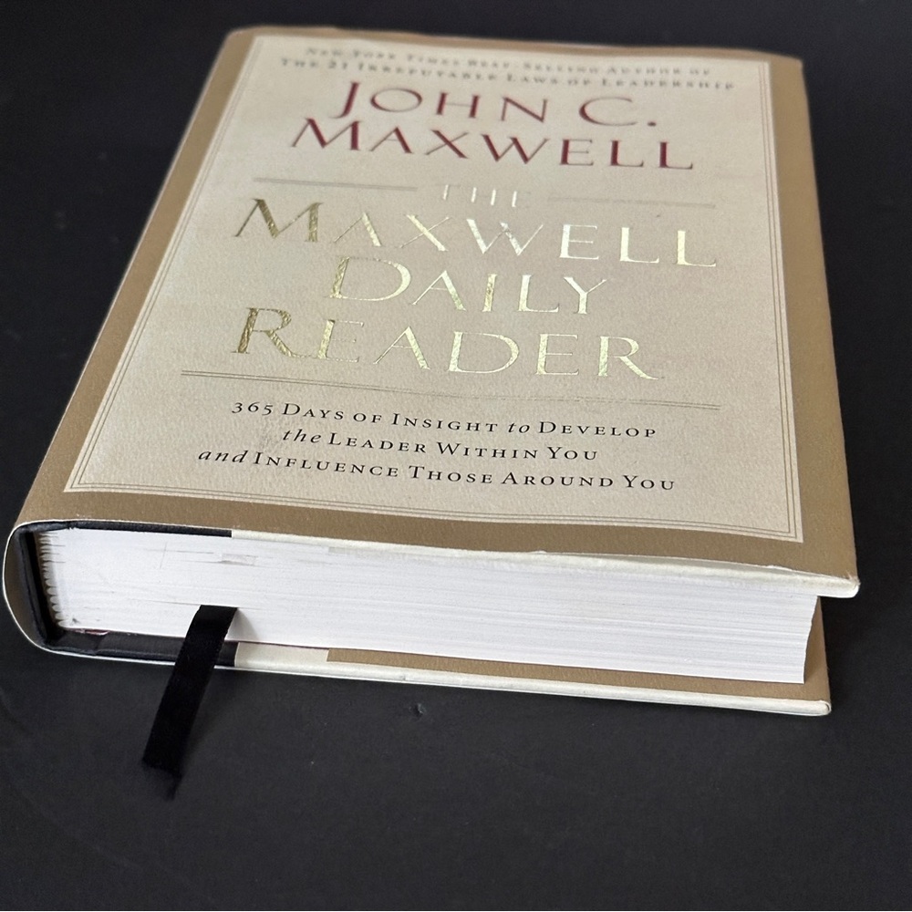 The Maxwell Daily Reader by John C. Maxwell | Personal Development | HC - Picture 4 of 11